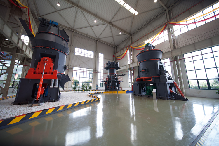 重晶石粉加工設(shè)備使用中突然停機(jī)怎樣辦？